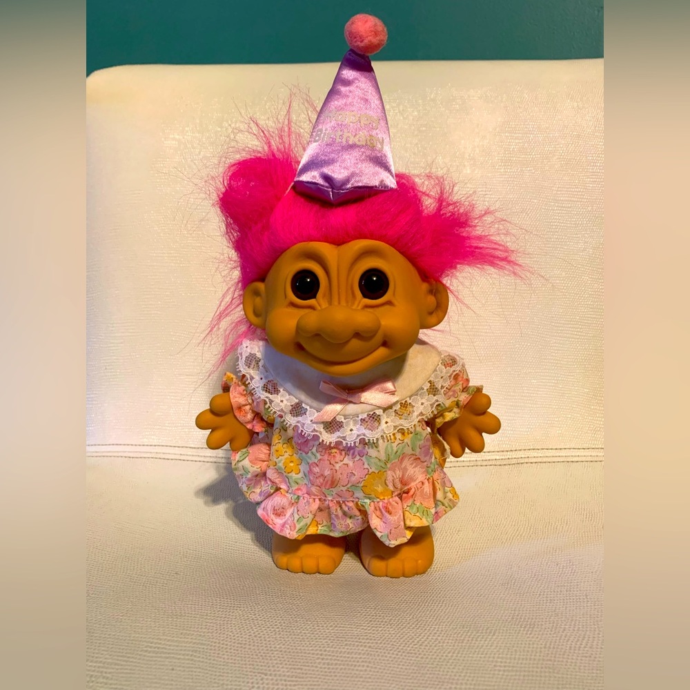 Vintage | Collectible | Happy Birthday Troll | VERY good condition for its age